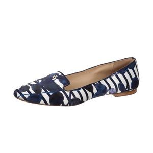 Carolina Herrera Flats